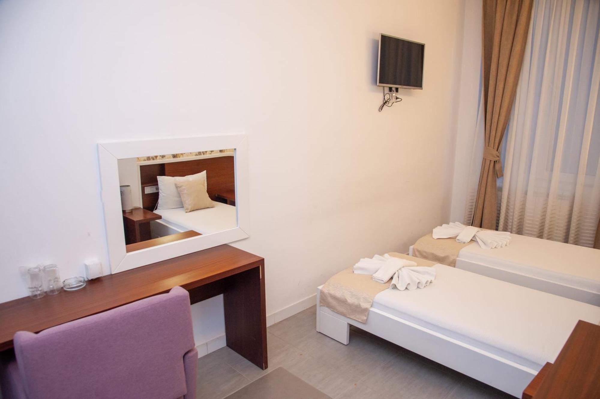 Hotel North City Titova Mitrovica Extérieur photo