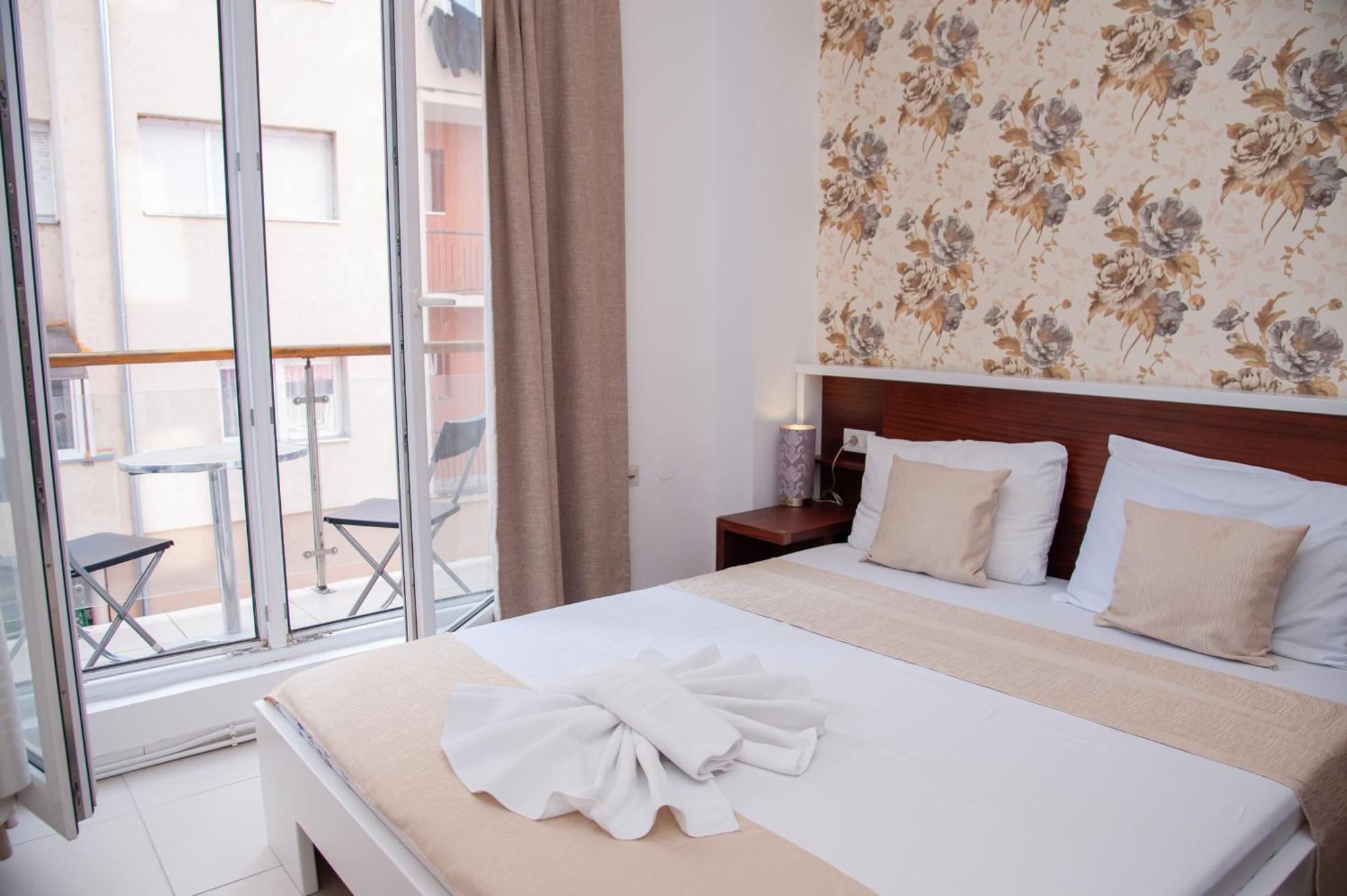 Hotel North City Titova Mitrovica Extérieur photo